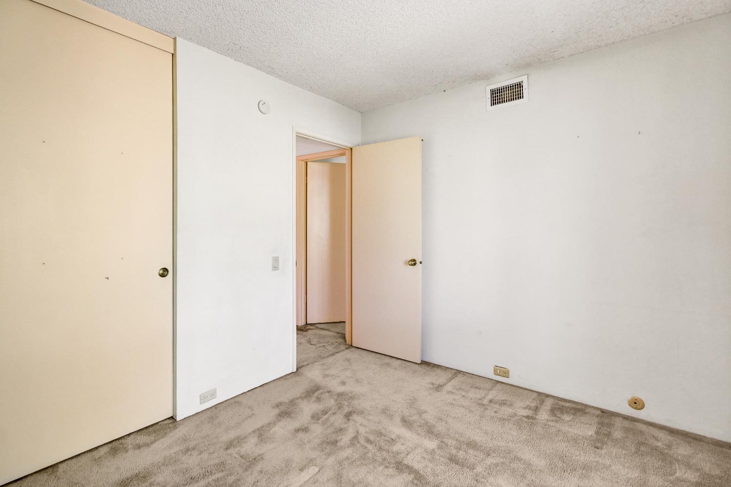 Detail Gallery Image 25 of 48 For 26 Adelphi Ct, Sacramento,  CA 95825 - 3 Beds | 2/1 Baths