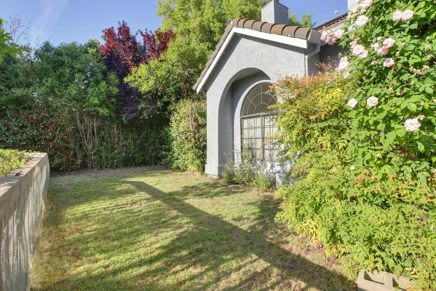 Garfield Terrace, Davis, California image 2
