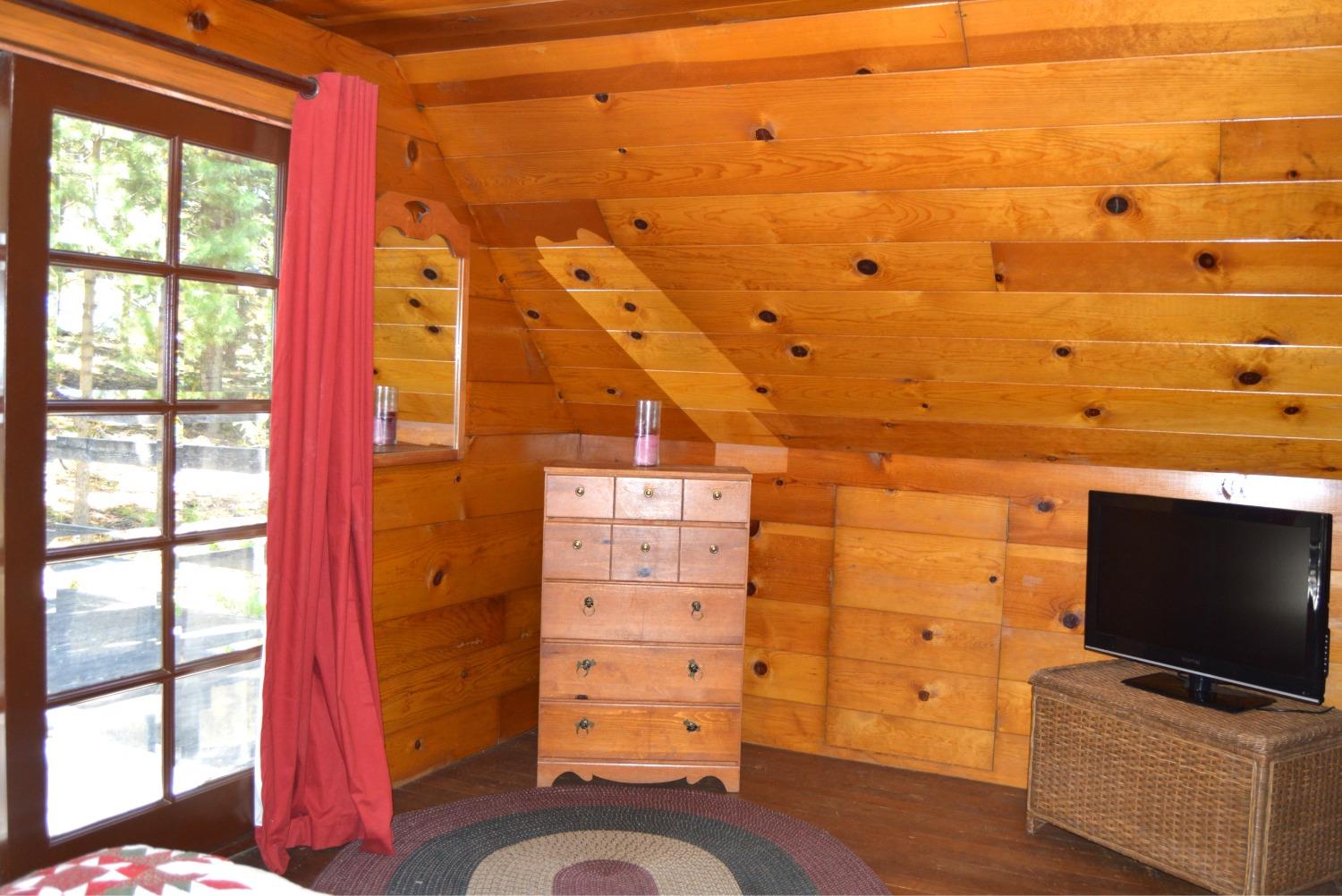 Detail Gallery Image 22 of 34 For 26156 Long Barn Rd, Long Barn,  CA 95335 - 5 Beds | 1/1 Baths