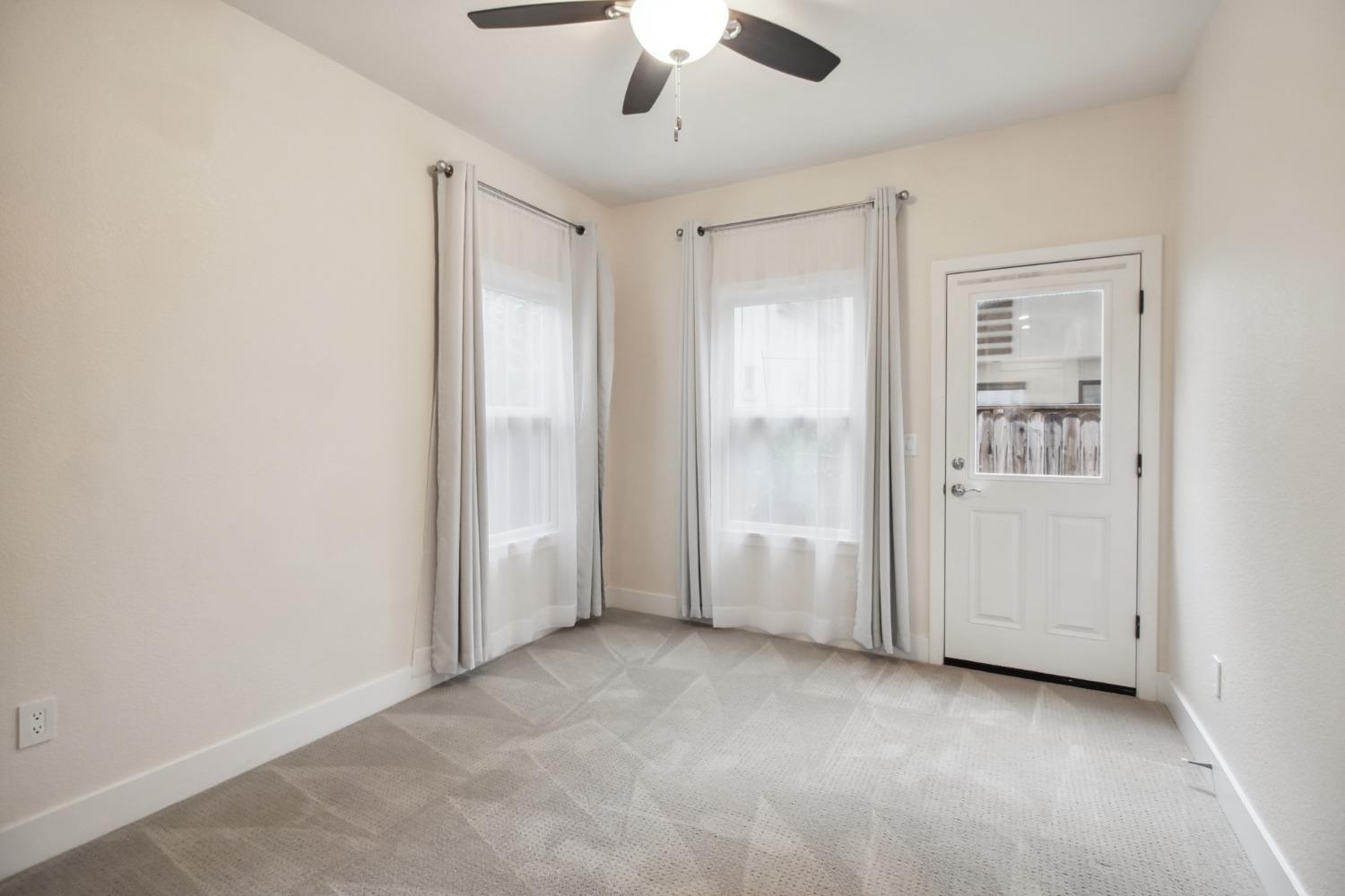 Detail Gallery Image 27 of 59 For 2021 S St, Sacramento,  CA 95811 - – Beds | – Baths