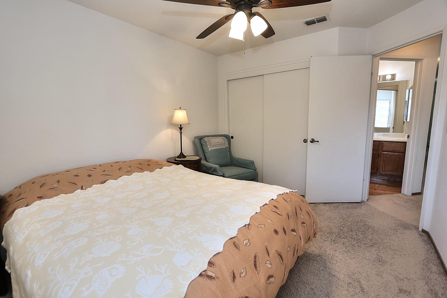 Detail Gallery Image 39 of 69 For 1982 University Park Dr, Sacramento,  CA 95825 - 3 Beds | 2/1 Baths