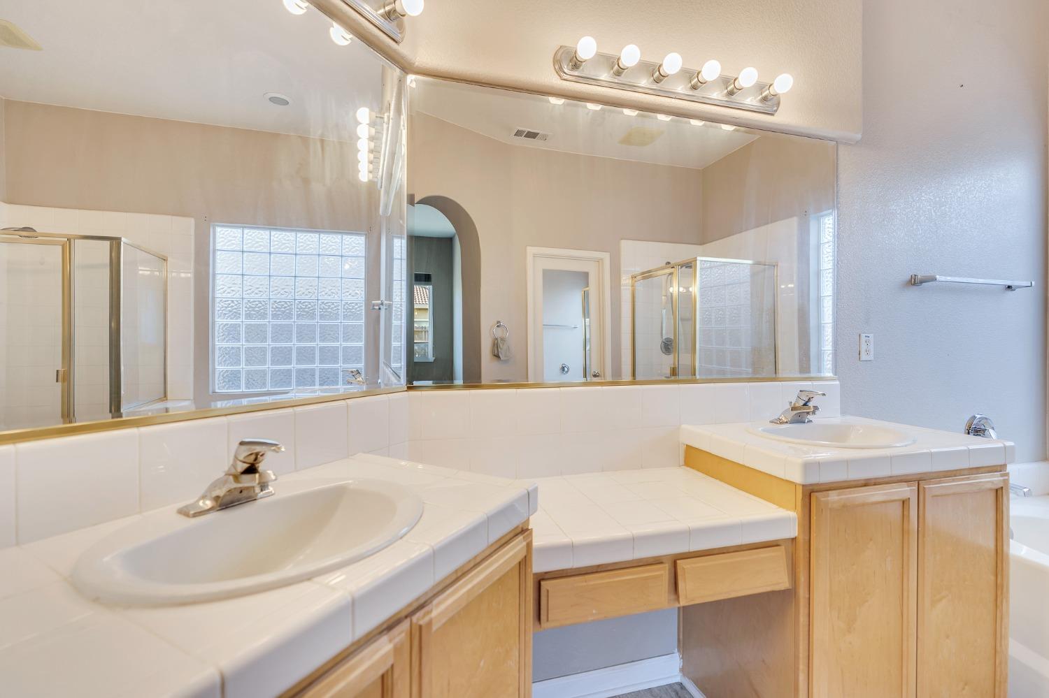 Detail Gallery Image 36 of 67 For 2196 Naples Ct, Los Banos,  CA 93635 - 3 Beds | 2 Baths