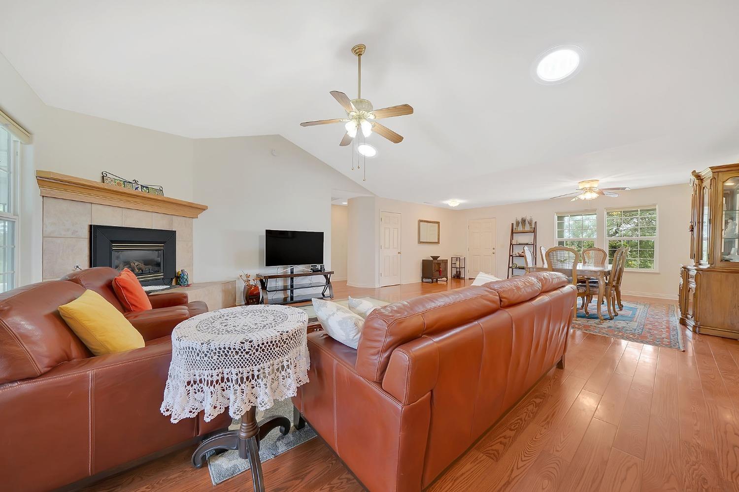 Detail Gallery Image 19 of 79 For 102 Brandy Ct, Valley Springs,  CA 95252 - 3 Beds | 2/1 Baths