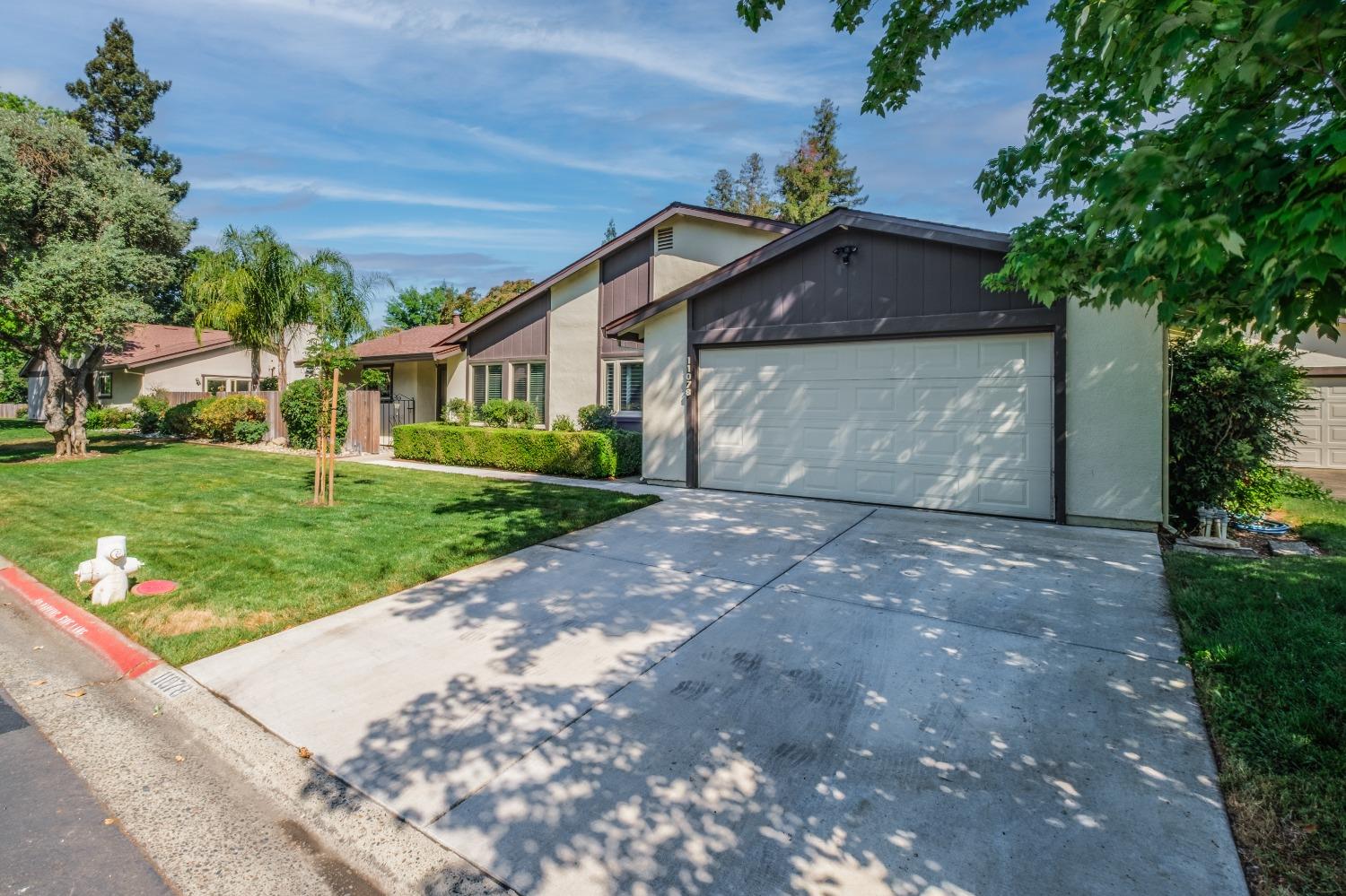 Detail Gallery Image 4 of 61 For 11078 Autumnwind Ln, Rancho Cordova,  CA 95670 - 3 Beds | 2 Baths