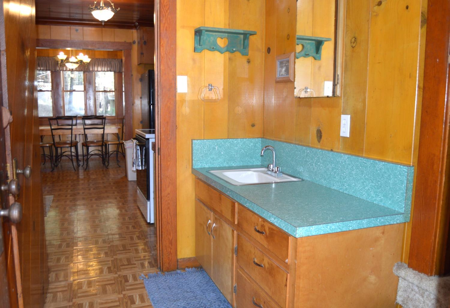 Detail Gallery Image 15 of 34 For 26156 Long Barn Rd, Long Barn,  CA 95335 - 5 Beds | 1/1 Baths