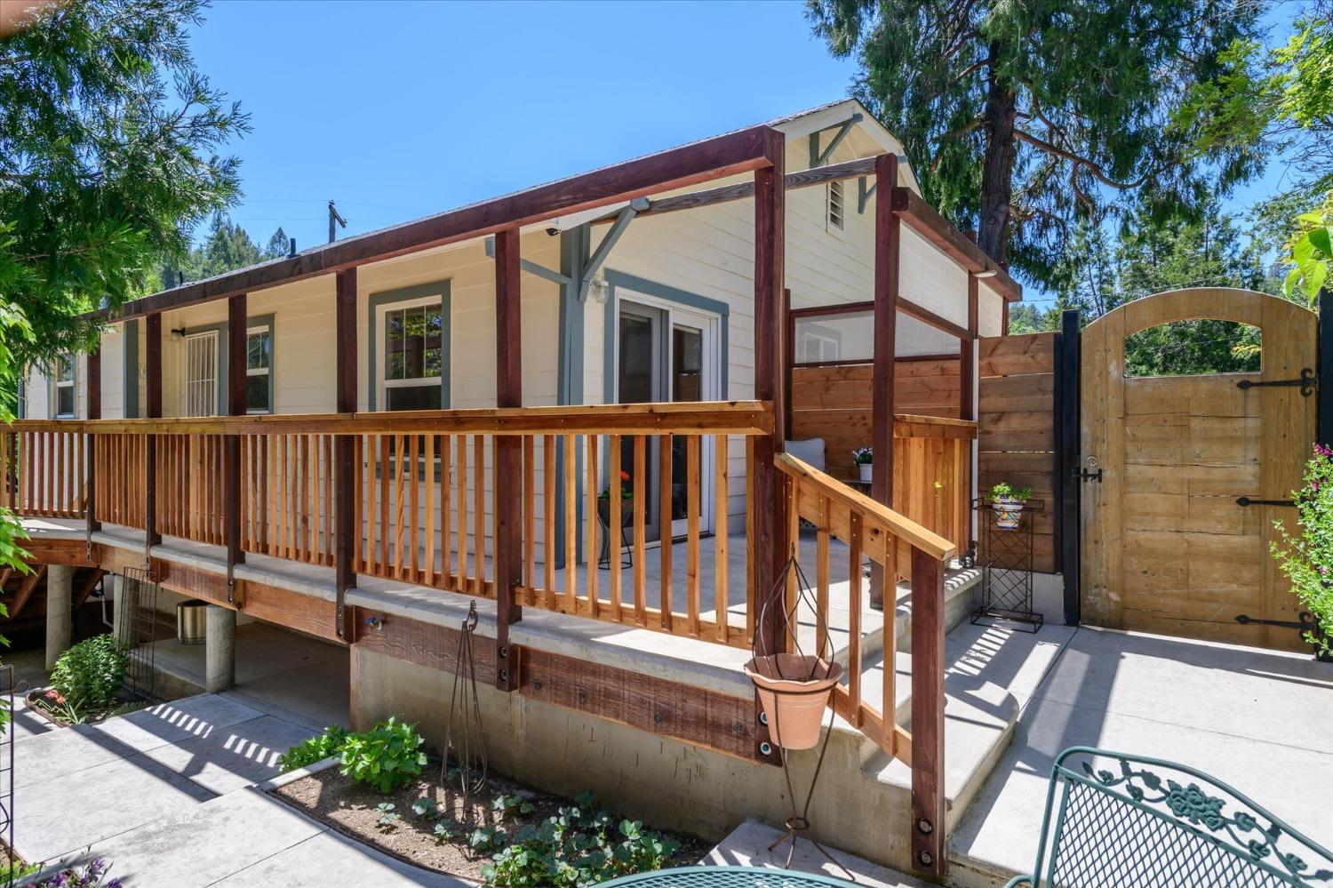 Wentworth Court, Placerville, California image 41