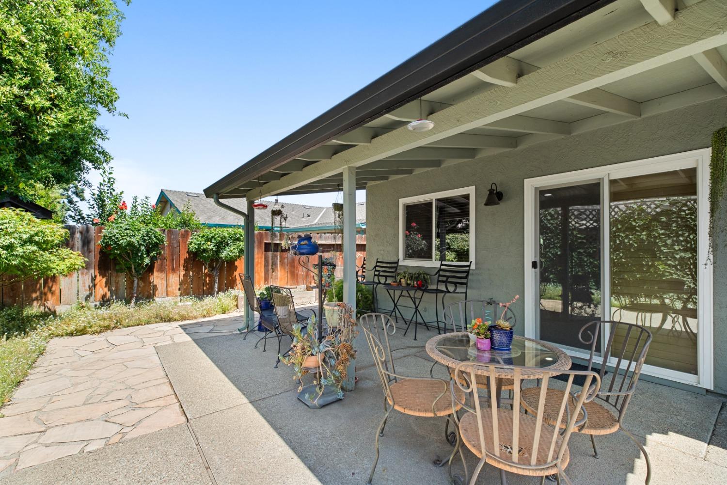 Detail Gallery Image 32 of 36 For 14535 Arapaho Way, Manteca,  CA 95336 - 3 Beds | 2 Baths