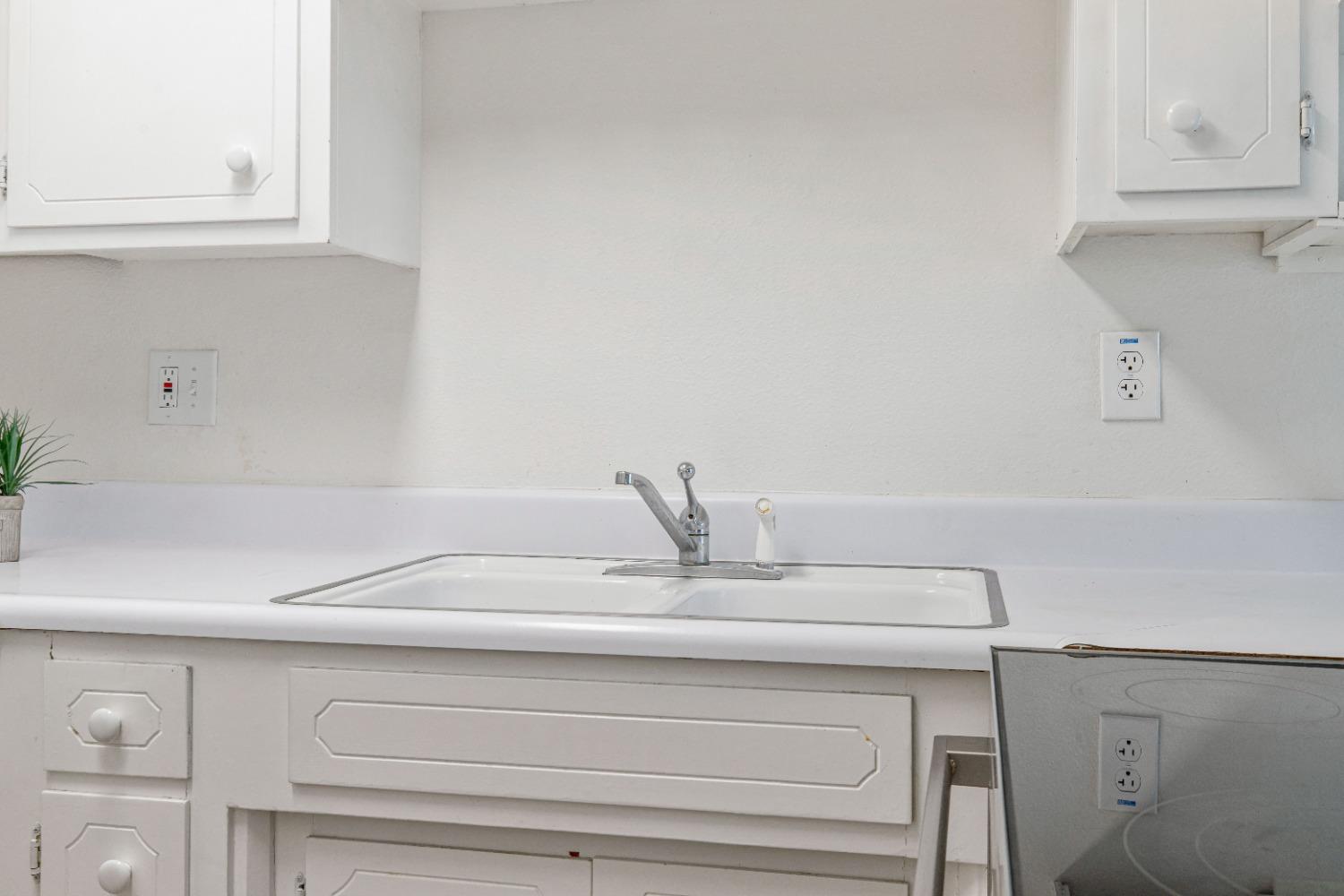 Detail Gallery Image 11 of 33 For 2630 Parkway, Ceres,  CA 95307 - 3 Beds | 2 Baths