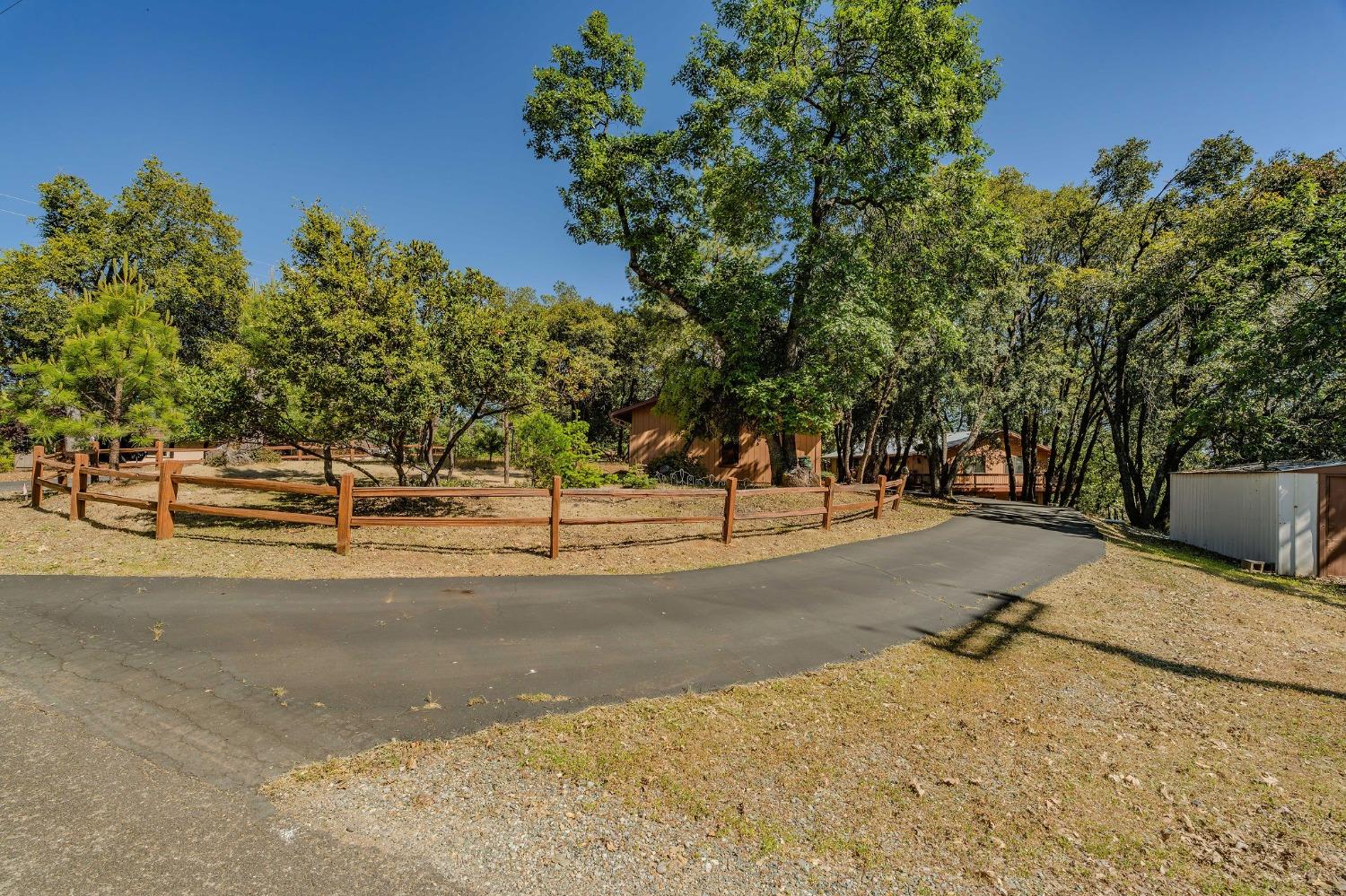 Detail Gallery Image 17 of 73 For 13771 West Ct, Pine Grove,  CA 95665 - 3 Beds | 2 Baths