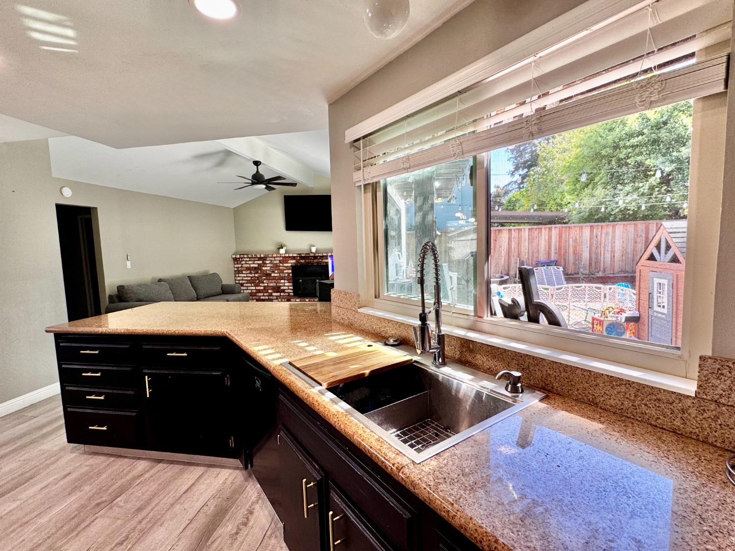 Detail Gallery Image 21 of 40 For 2304 Candlestick Dr, Antioch,  CA 94509 - 3 Beds | 2/1 Baths
