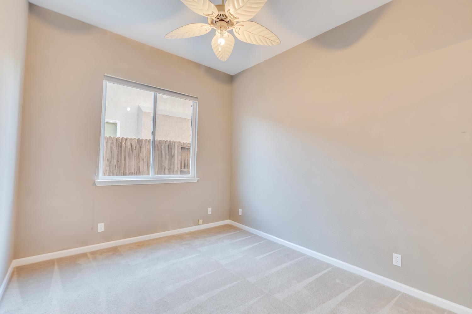 Detail Gallery Image 40 of 67 For 2196 Naples Ct, Los Banos,  CA 93635 - 3 Beds | 2 Baths