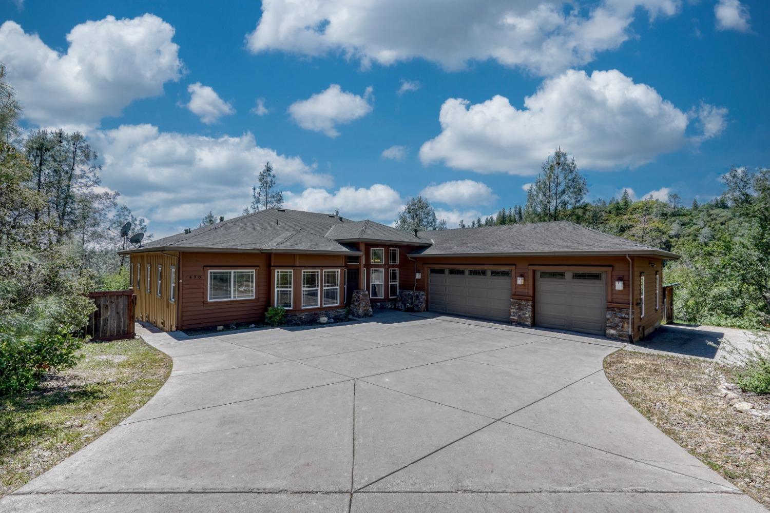 Detail Gallery Image 1 of 71 For 1470 Ponderosa Way, Colfax,  CA 95713 - 3 Beds | 2 Baths