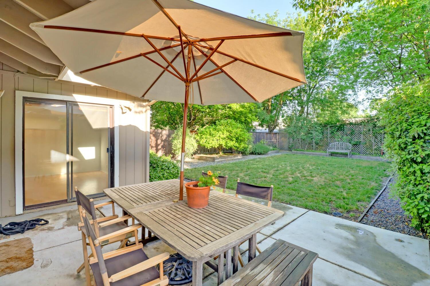 Oyster Bay Avenue, Davis, California image 33