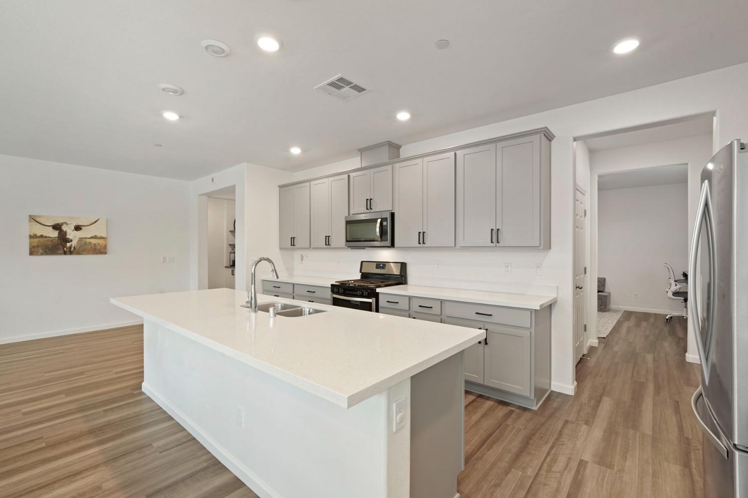 Detail Gallery Image 7 of 53 For 718 Lippi St, Galt,  CA 95632 - 3 Beds | 2 Baths