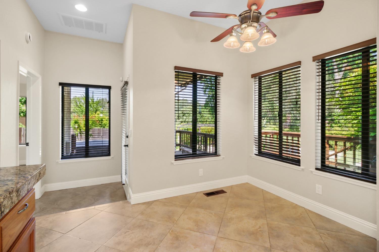 Detail Gallery Image 24 of 78 For 8401 Kroeger Ct, Fair Oaks,  CA 95628 - 4 Beds | 3 Baths