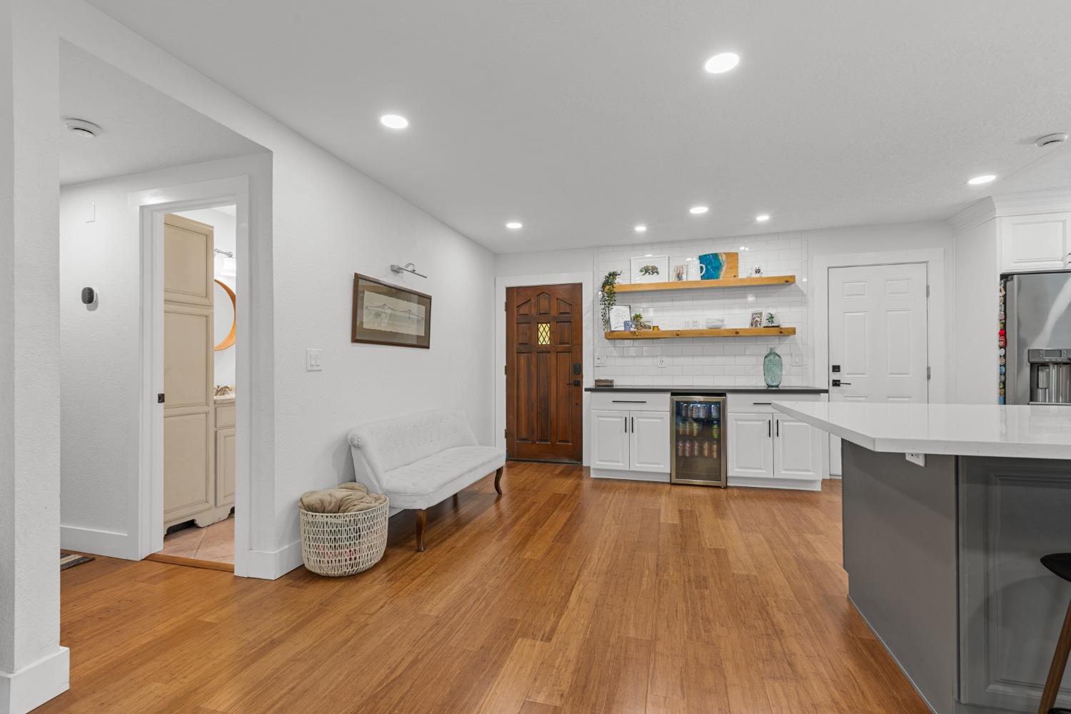 Detail Gallery Image 6 of 38 For 7889 Olive St, Fair Oaks,  CA 95628 - 3 Beds | 2 Baths
