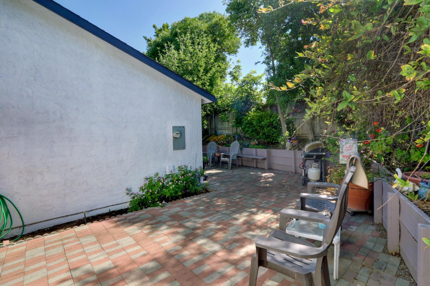 Detail Gallery Image 29 of 32 For 7463 Versailles Way, Sacramento,  CA 95842 - 3 Beds | 2 Baths