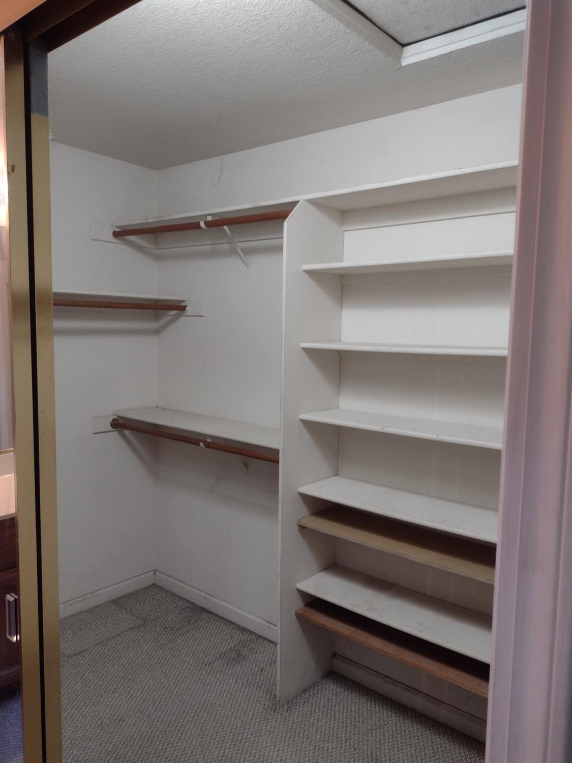 Detail Gallery Image 42 of 56 For 1900 Berryessa Dr, Modesto,  CA 95358 - 3 Beds | 2/1 Baths