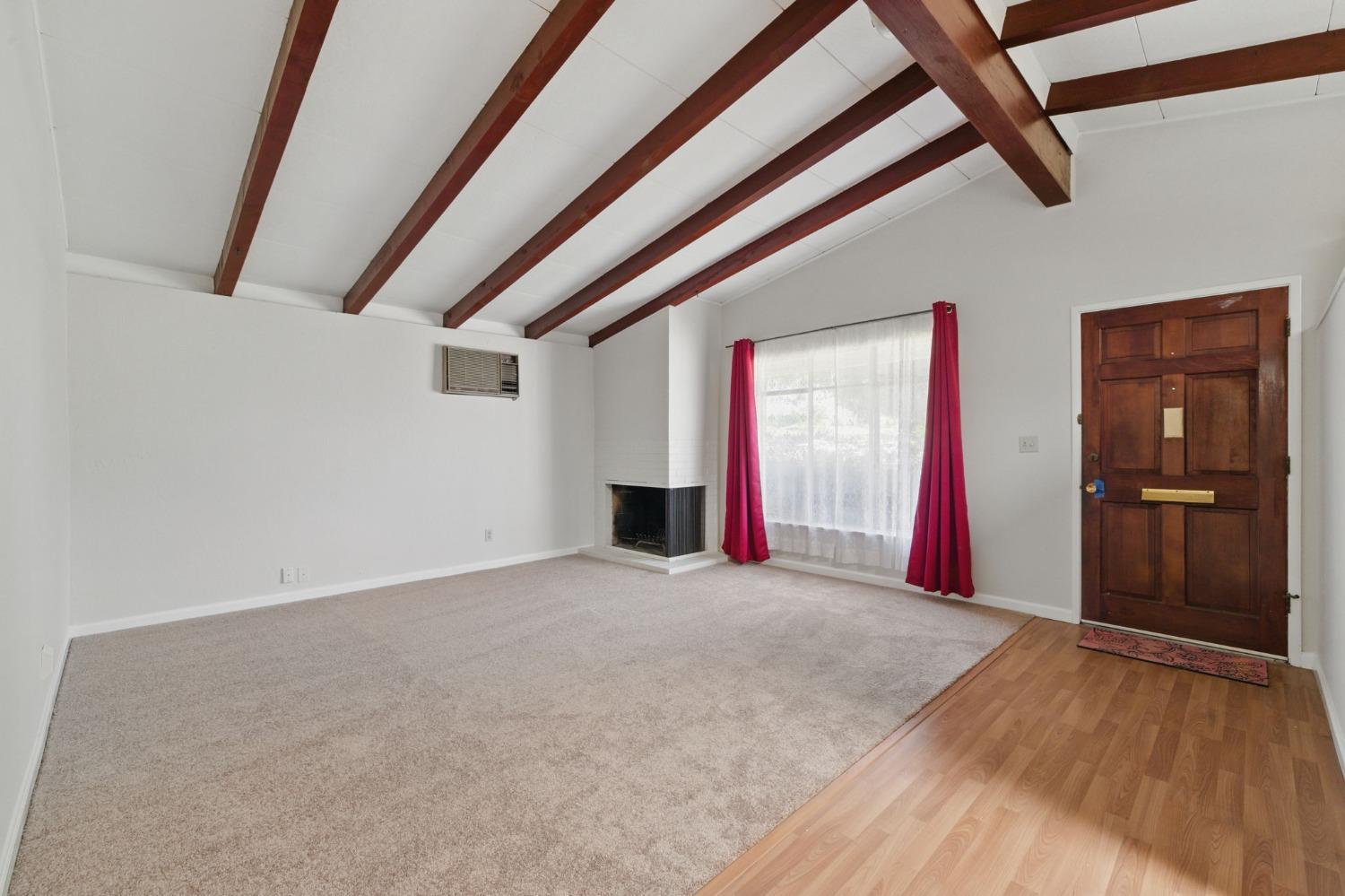 Detail Gallery Image 7 of 41 For 5925 Garibaldi St, Sacramento,  CA 95824 - 3 Beds | 1 Baths