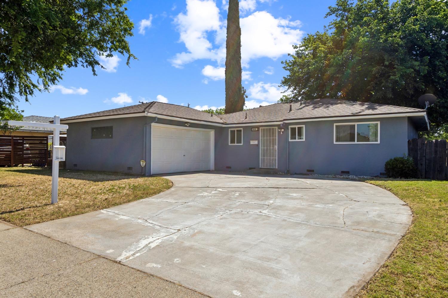 Detail Gallery Image 1 of 18 For 2618 Hoover Ct, Merced,  CA 95340 - 3 Beds | 1/1 Baths