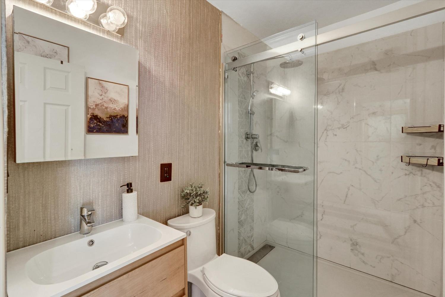 Detail Gallery Image 20 of 38 For 1412 E 32 St, Oakland,  CA 94602 - 3 Beds | 2 Baths