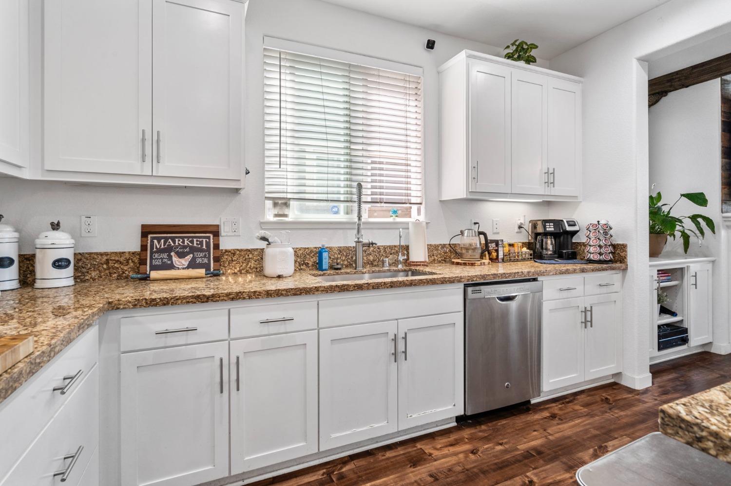 Detail Gallery Image 16 of 56 For 18427 Pilot Ct, Lathrop,  CA 95330 - 4 Beds | 3 Baths