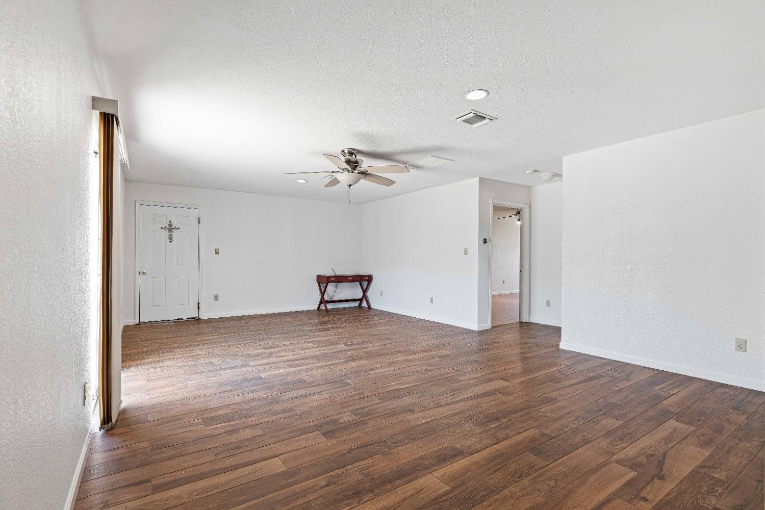 Detail Gallery Image 38 of 68 For 21299 E Highway 4, Stockton,  CA 95215 - 5 Beds | 4/1 Baths
