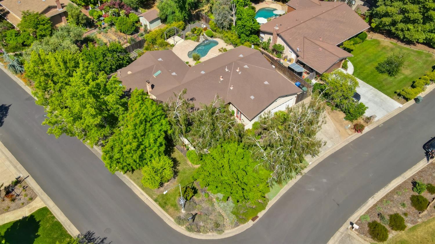 Detail Gallery Image 75 of 78 For 8401 Kroeger Ct, Fair Oaks,  CA 95628 - 4 Beds | 3 Baths