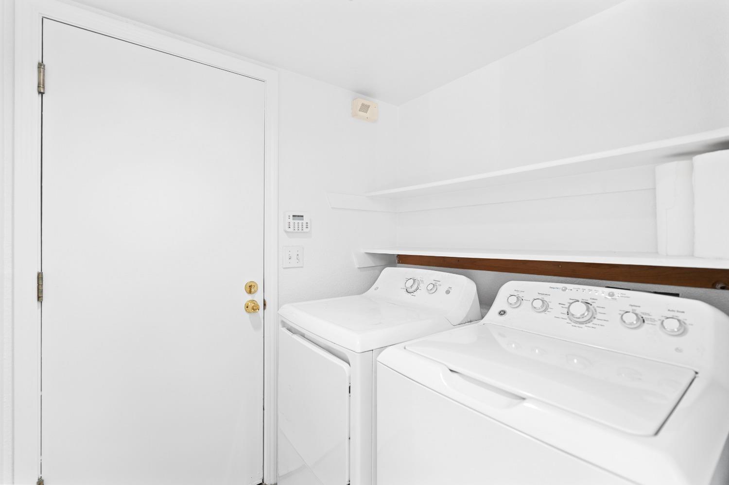 Detail Gallery Image 26 of 50 For 9557 W Village Tree Dr, Elk Grove,  CA 95758 - 3 Beds | 2/1 Baths