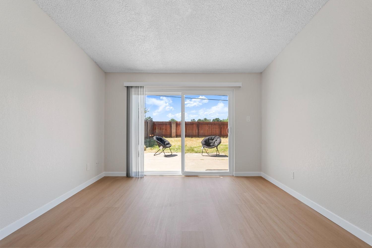 Detail Gallery Image 14 of 45 For 216 Jubilee Way, Rio Linda,  CA 95673 - 3 Beds | 2 Baths