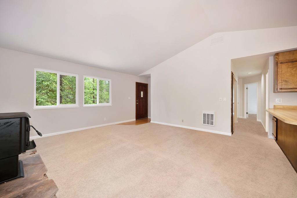 Fawn Drive, Pollock Pines, California image 14