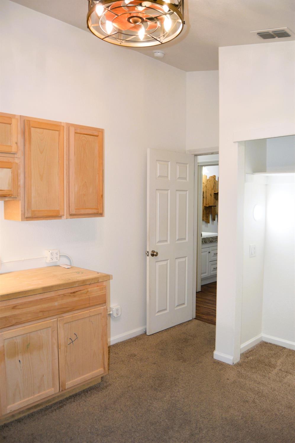 Almador Terrace, Atwater, California image 32