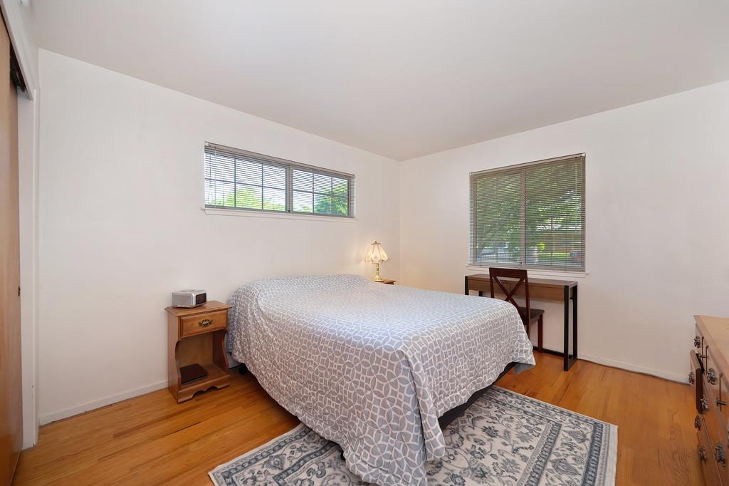 Detail Gallery Image 9 of 34 For 5328 Kenneth Ave, Carmichael,  CA 95608 - 3 Beds | 2 Baths