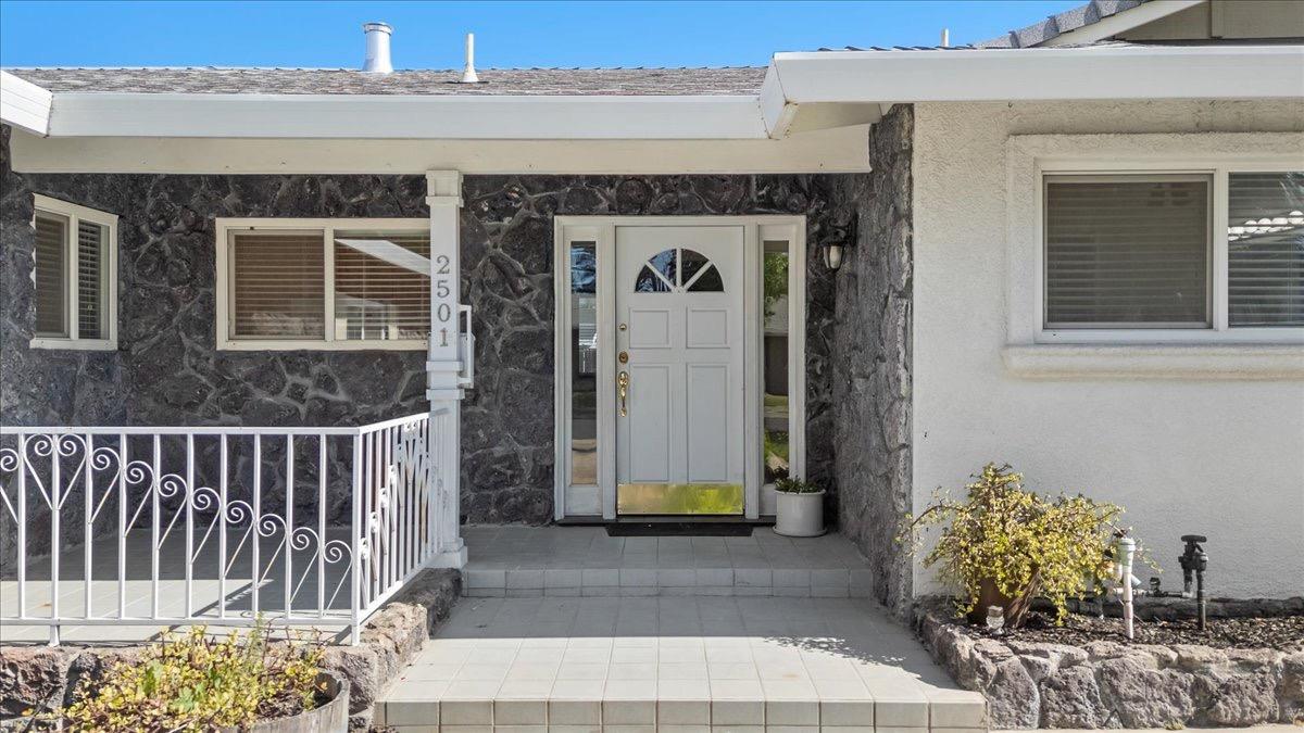 Detail Gallery Image 6 of 51 For 2501 Continental Dr, Modesto,  CA 95355 - 3 Beds | 2 Baths