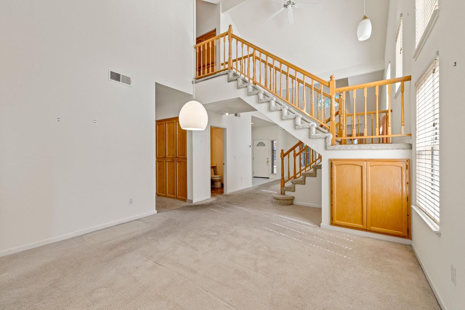 Detail Gallery Image 14 of 56 For 2936 Trigo Way, Sacramento,  CA 95833 - 3 Beds | 2/1 Baths