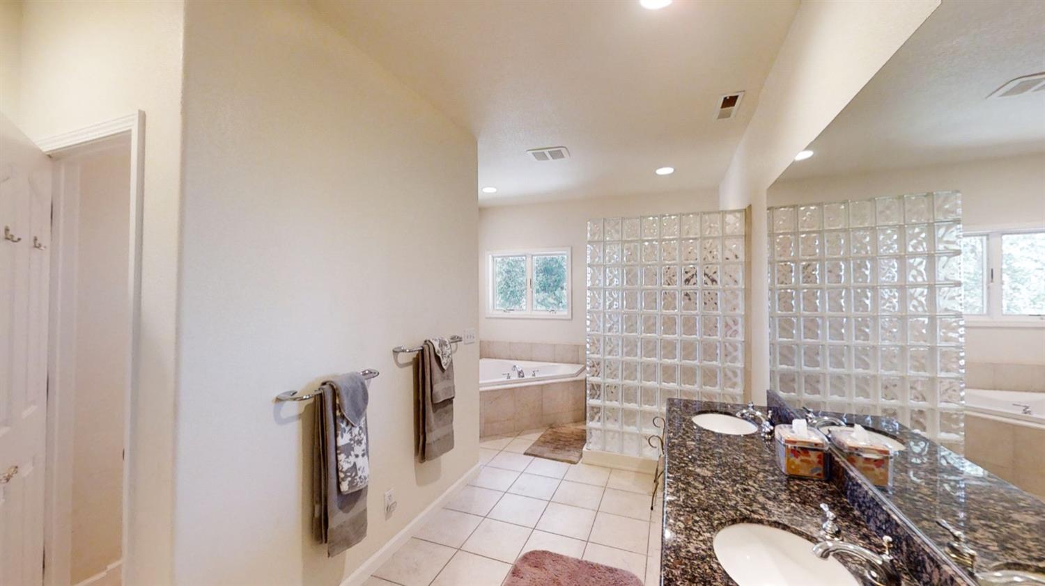 Detail Gallery Image 32 of 78 For 24200 Golden Ridge Dr, Volcano,  CA 95689 - 3 Beds | 2/1 Baths
