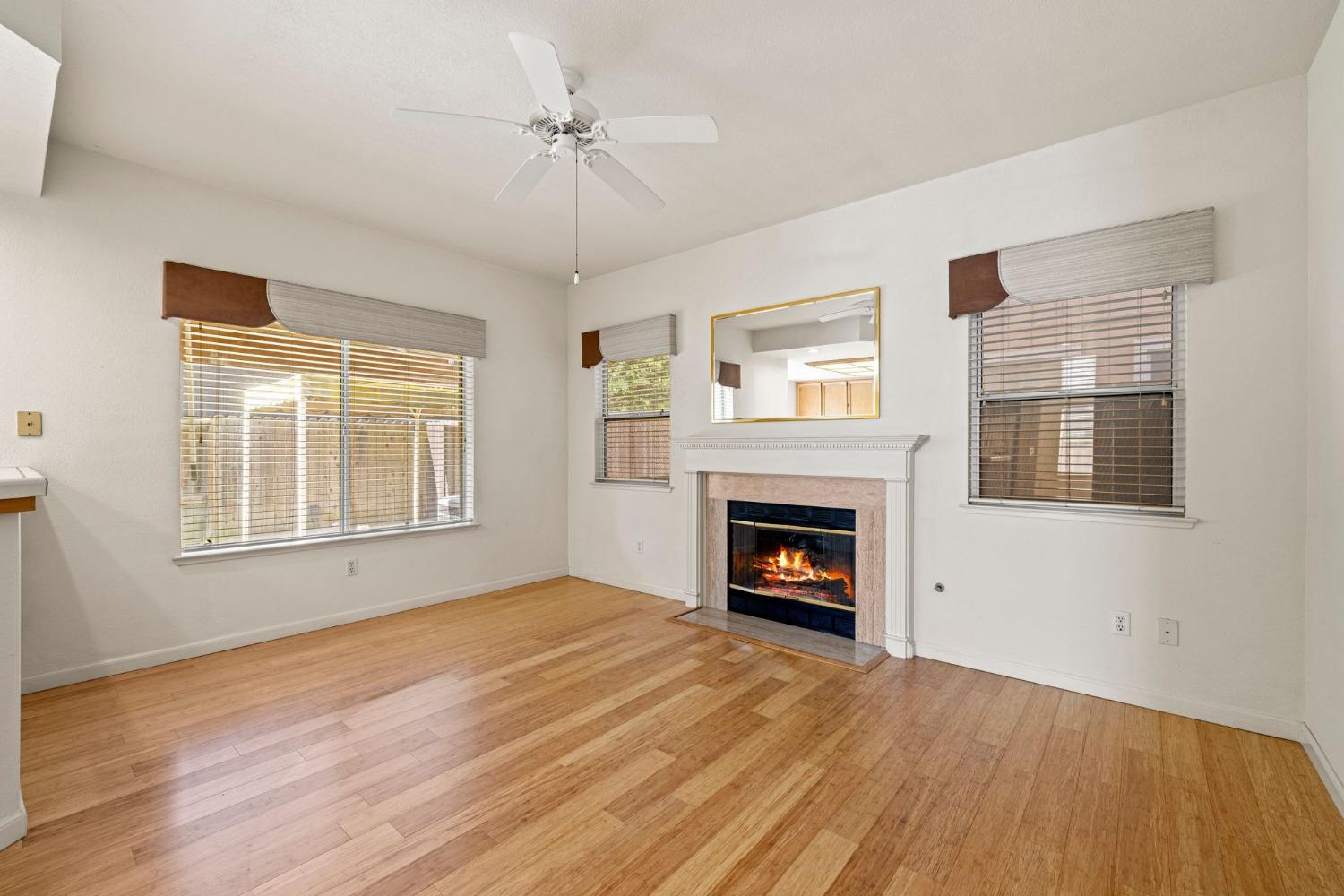 Detail Gallery Image 22 of 56 For 2936 Trigo Way, Sacramento,  CA 95833 - 3 Beds | 2/1 Baths