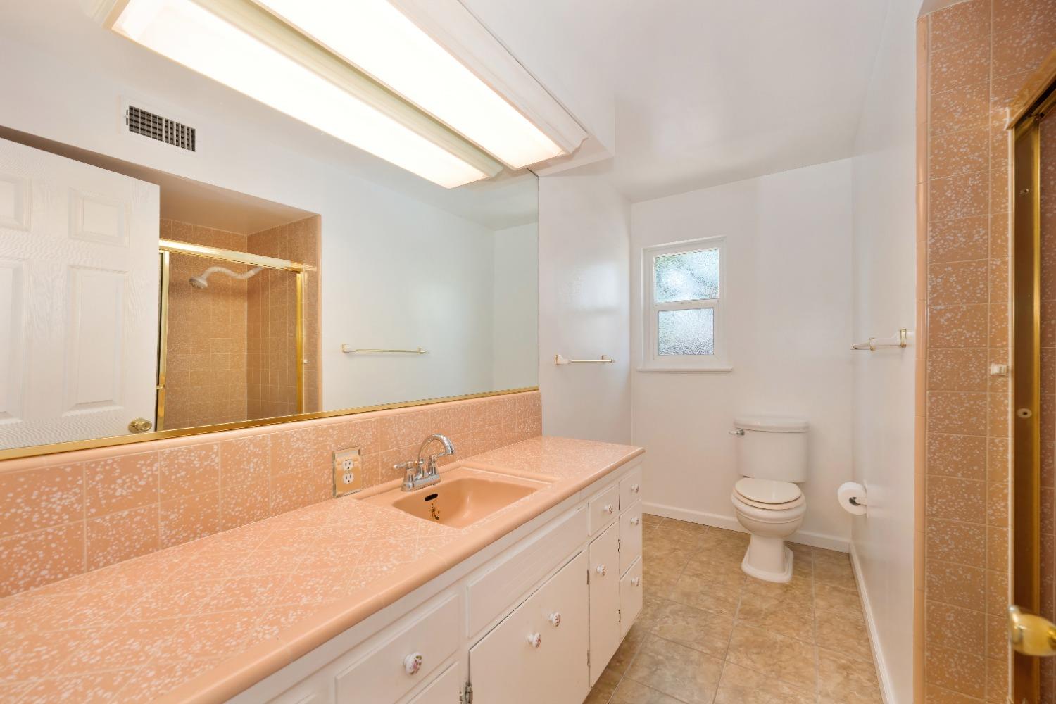 Detail Gallery Image 35 of 75 For 6207 Rampart Dr, Carmichael,  CA 95608 - 4 Beds | 3 Baths