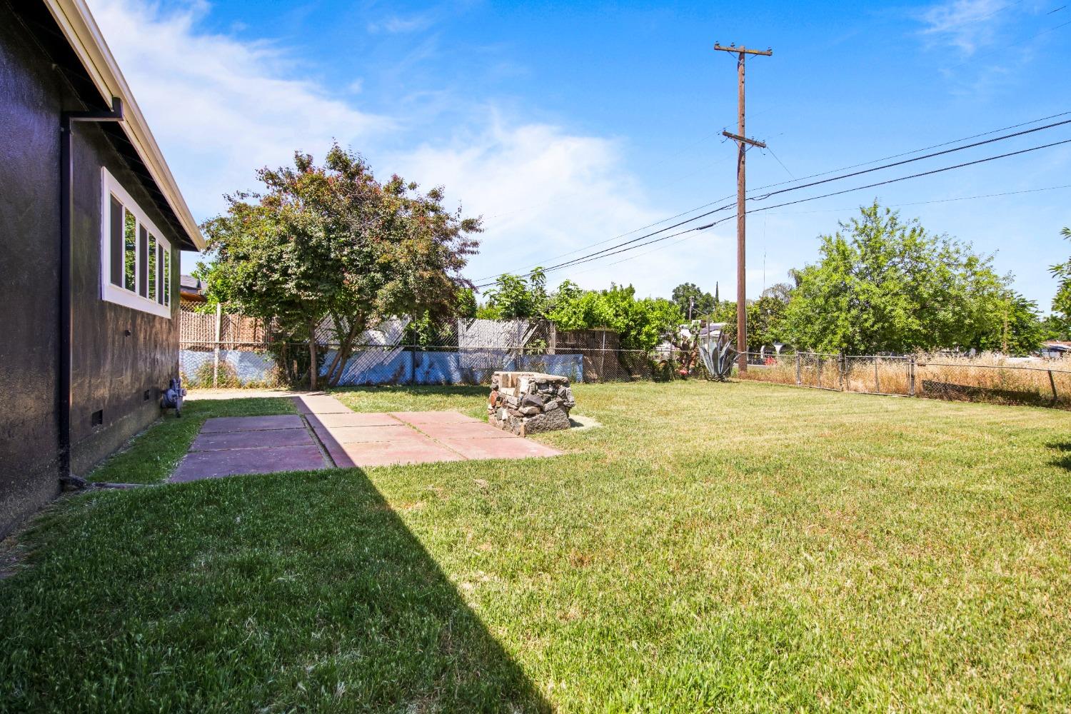 Detail Gallery Image 39 of 48 For 2310 Scribner St, Stockton,  CA 95206 - 2 Beds | 1 Baths
