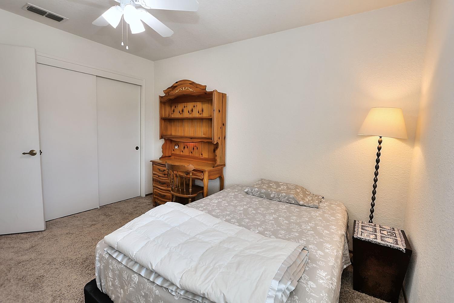 Detail Gallery Image 35 of 69 For 1982 University Park Dr, Sacramento,  CA 95825 - 3 Beds | 2/1 Baths
