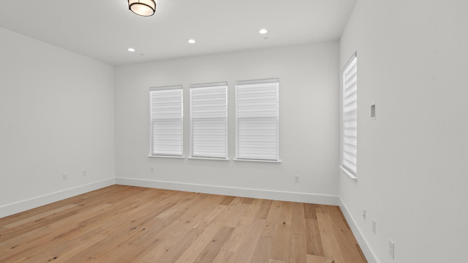 Detail Gallery Image 13 of 25 For 3840 Fletcher Peak Cir, Roseville,  CA 95661 - 4 Beds | 2/1 Baths