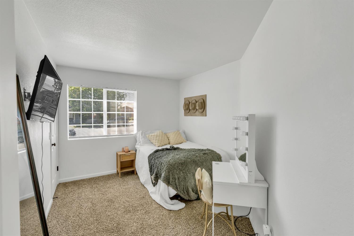 Di Lusso Drive, Elk Grove, California image 23