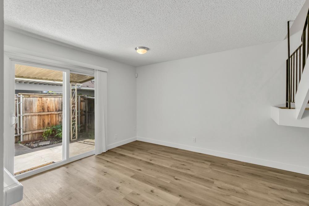 Detail Gallery Image 14 of 57 For 4020 Knoll Top Ct, Carmichael,  CA 95608 - 3 Beds | 1/1 Baths