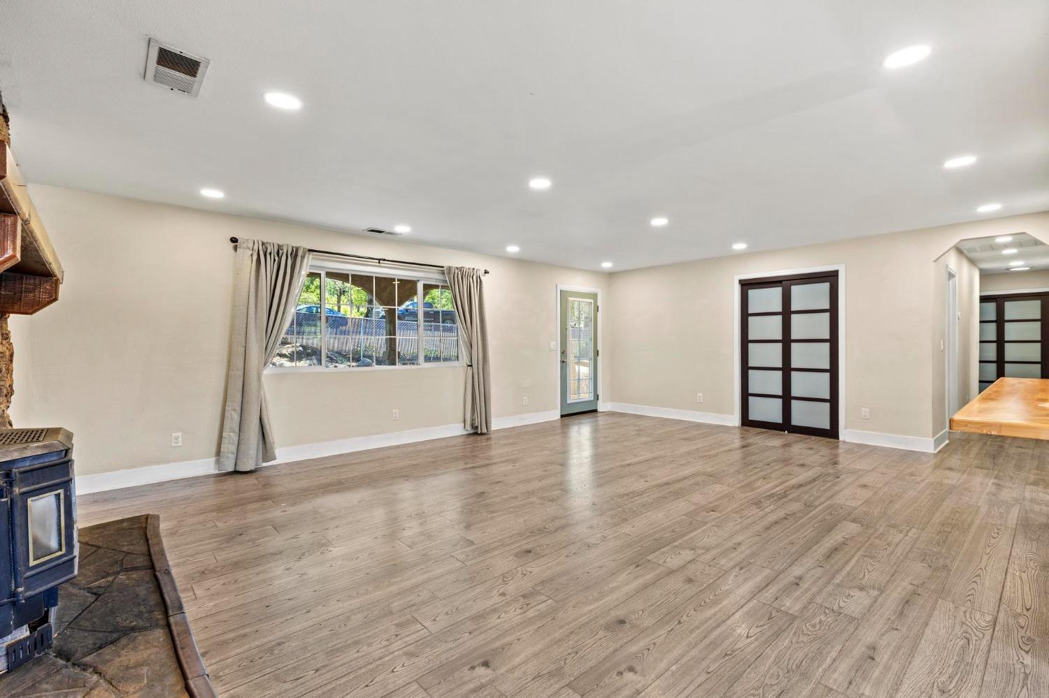 Detail Gallery Image 14 of 55 For 2681 Pinecrest Rd, Oroville,  CA 95966 - 3 Beds | 2 Baths