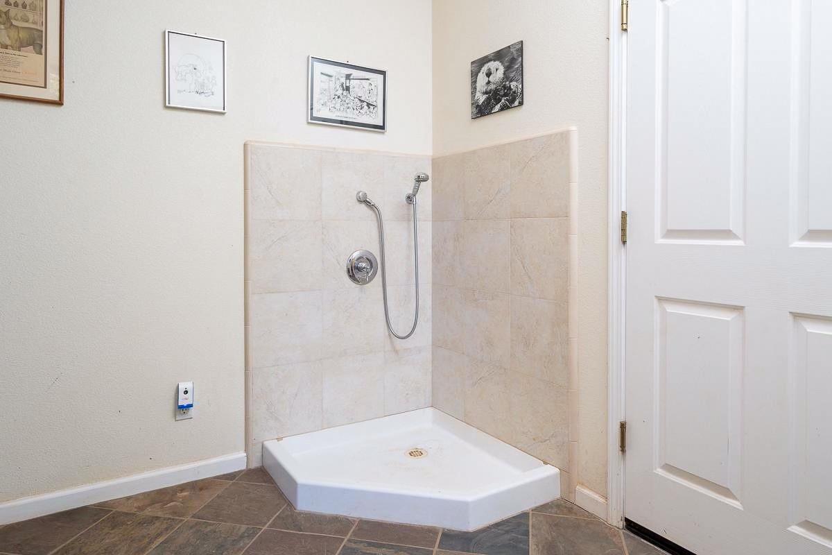 Detail Gallery Image 6 of 78 For 24200 Golden Ridge Dr, Volcano,  CA 95689 - 3 Beds | 2/1 Baths