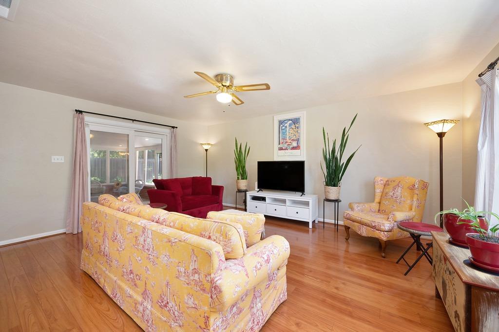 Detail Gallery Image 49 of 80 For 2901 61st St, Sacramento,  CA 95817 - 3 Beds | 1/1 Baths