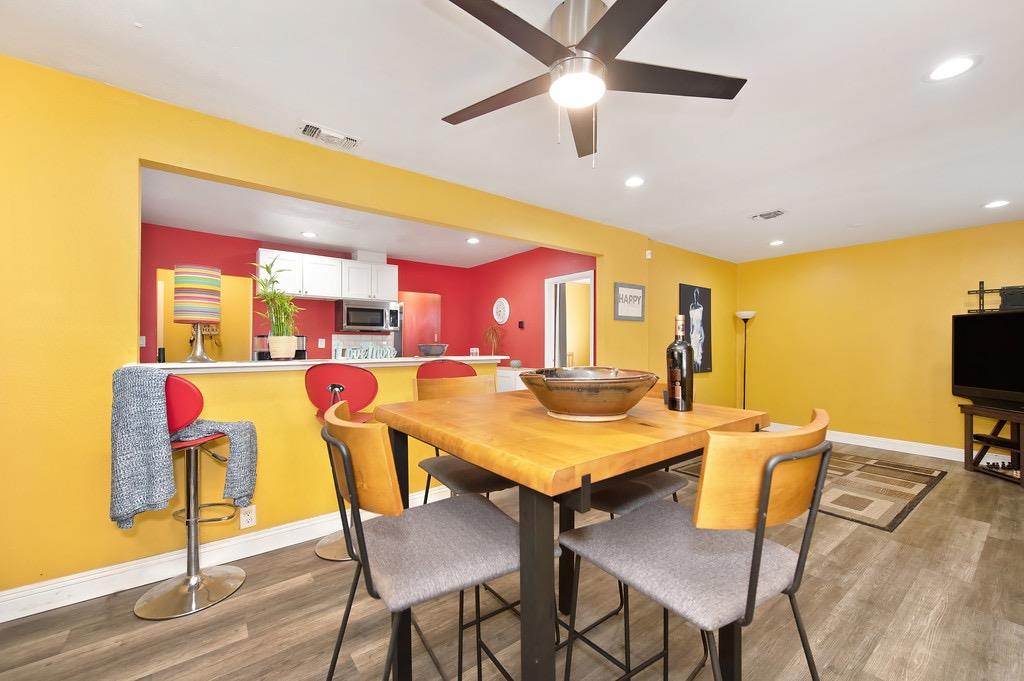 Detail Gallery Image 13 of 29 For 3740 26th Ave, Sacramento,  CA 95820 - 3 Beds | 2 Baths