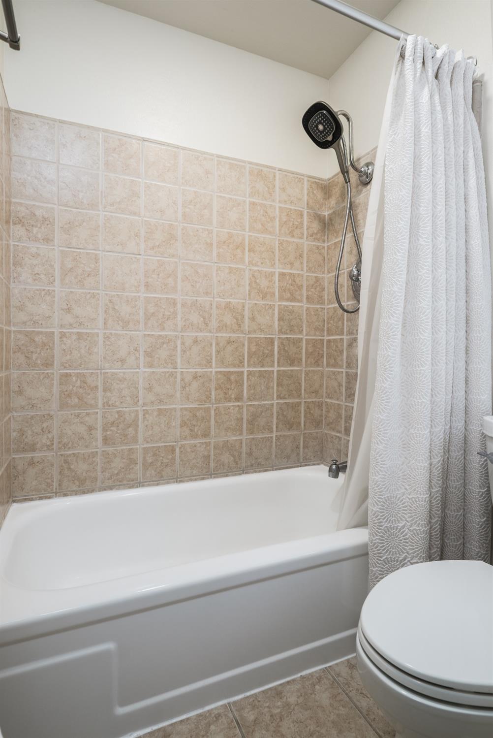 Detail Gallery Image 30 of 61 For 11078 Autumnwind Ln, Rancho Cordova,  CA 95670 - 3 Beds | 2 Baths