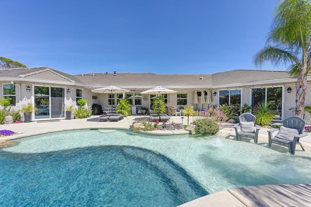 Detail Gallery Image 49 of 63 For 7527 Country Oaks Ln, Orangevale,  CA 95662 - 5 Beds | 4/1 Baths
