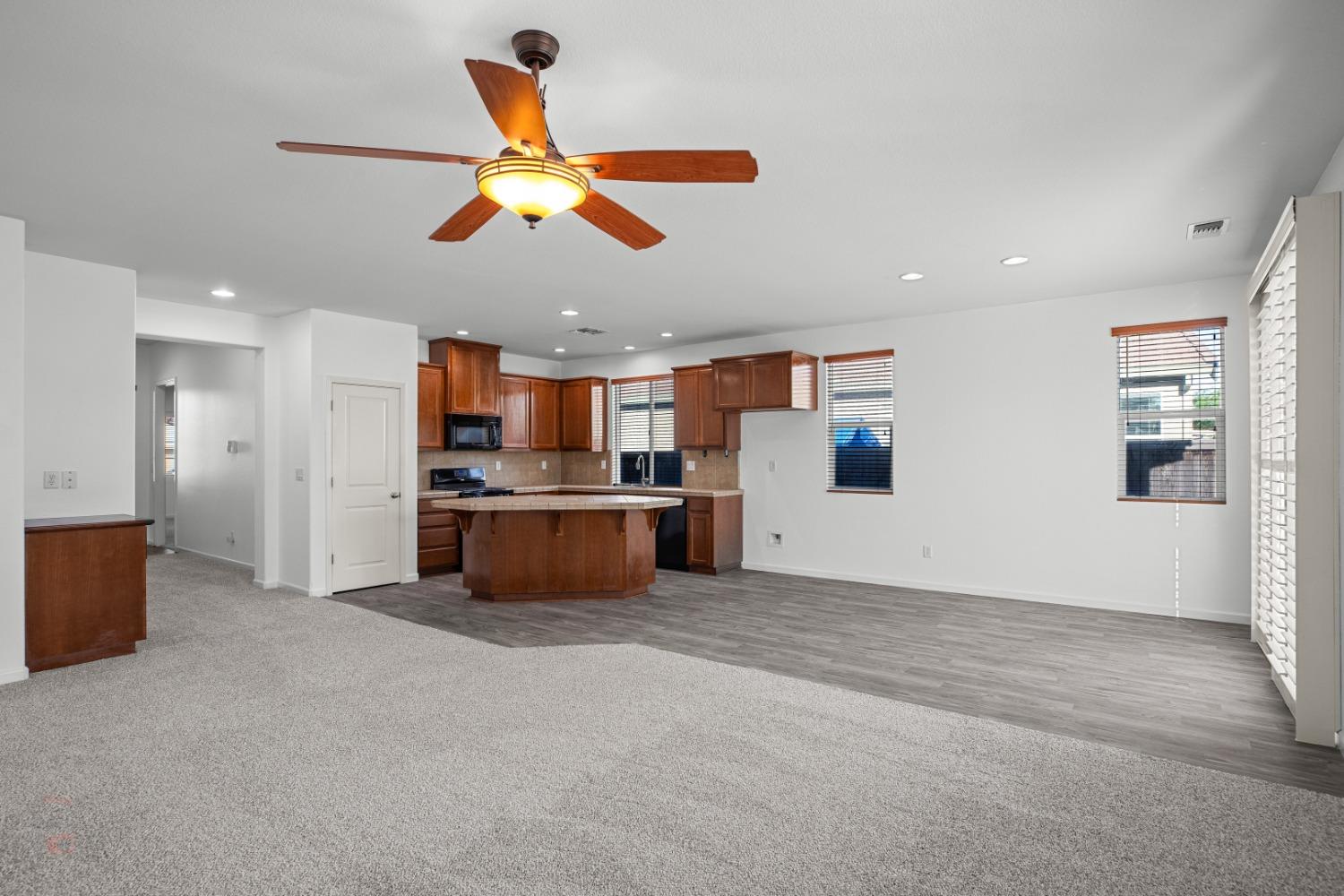 Detail Gallery Image 16 of 45 For 1355 Santona St, Manteca,  CA 95337 - 3 Beds | 2 Baths